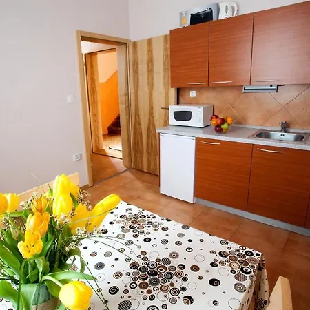 Alo Vila Klara Apartment *