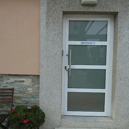 Apartment Alo Vila Klara *