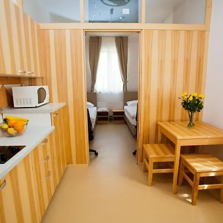 Alo Vila Klara Ljubljana